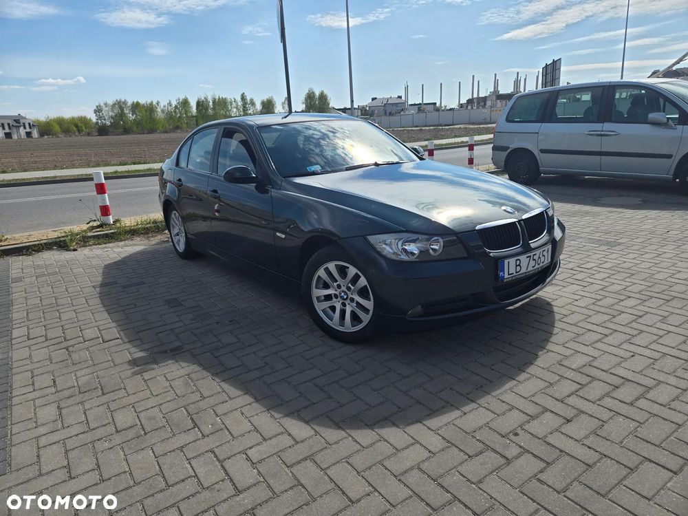 BMW 318I 2007 photo 3