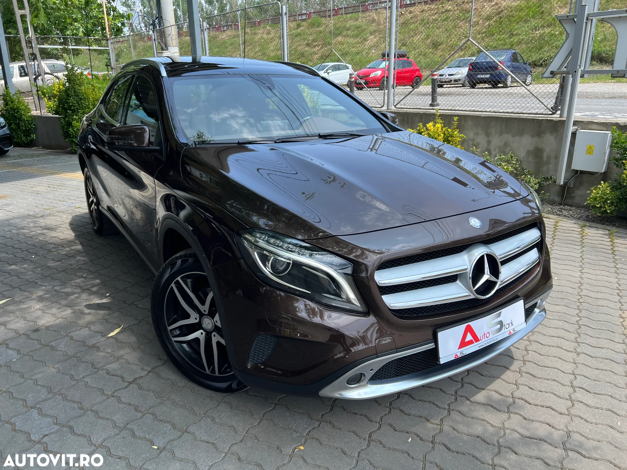 Mercedes-Benz GLA 200 (CDI) d 4Matic 7G-DCT Urban - 11