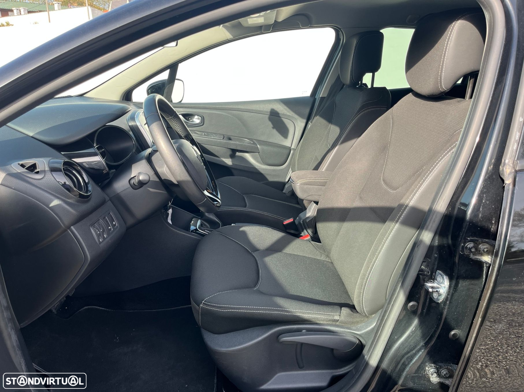 Renault Clio Sport Tourer 1.5 dCi Dynamique S EDC - 15