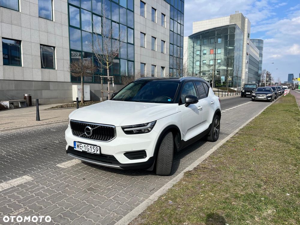 Volvo XC 40 T3 Momentum Pro - 3