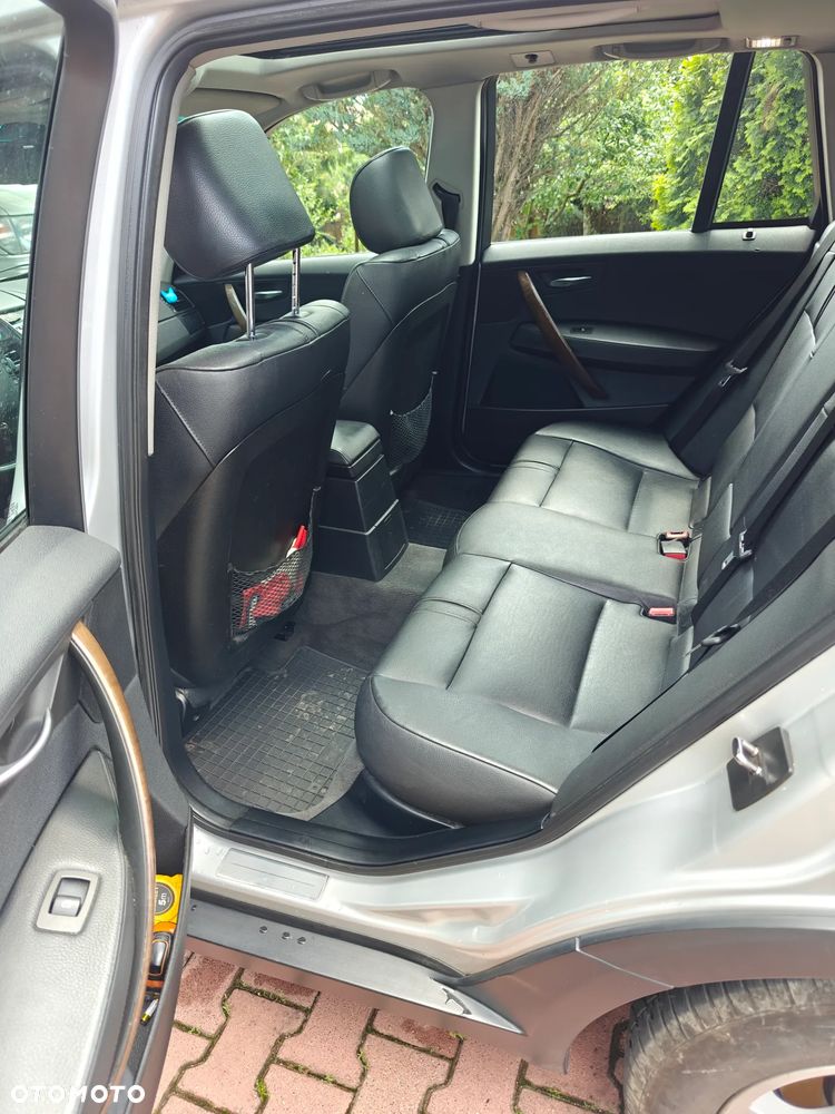 BMW X3 2.0d - 8