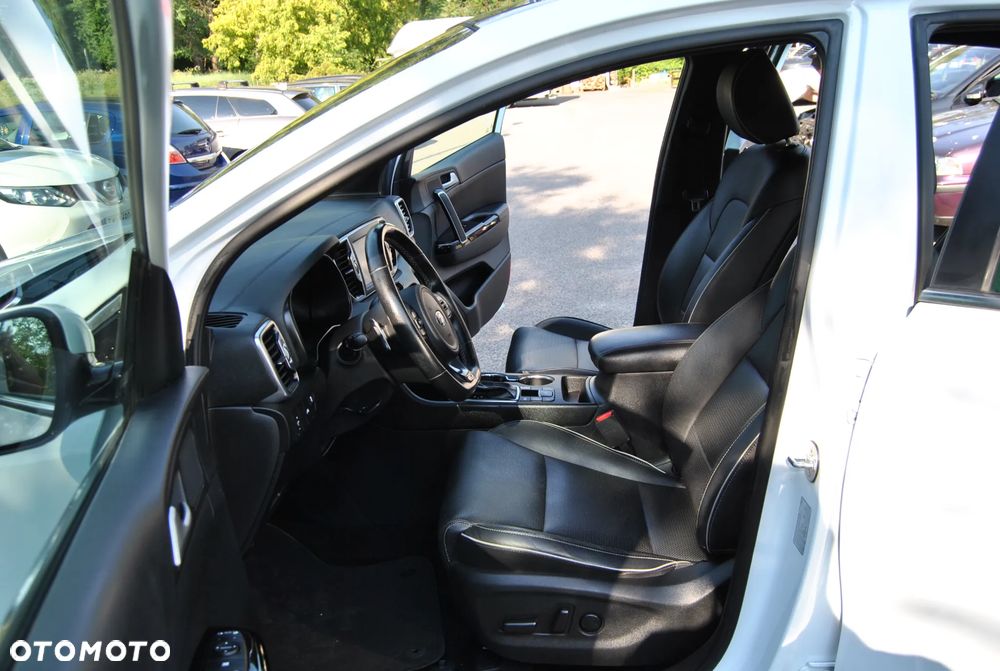 Kia Sportage 2,0 CRDI AWD GT Line - 26