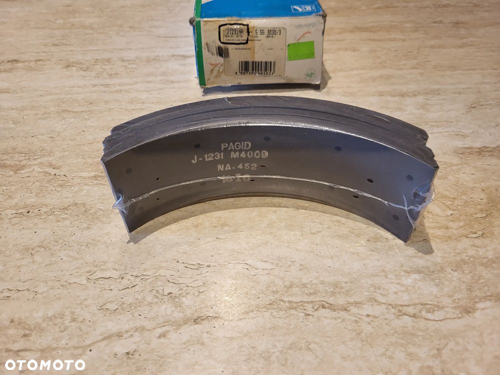 15775 Zestaw Okładzin szczęk hamulcowych VW LT 28-35 I, LT 40-55 I, TRANSPORTER T3 1.6D-2.7D 04.75-06.96 - 2