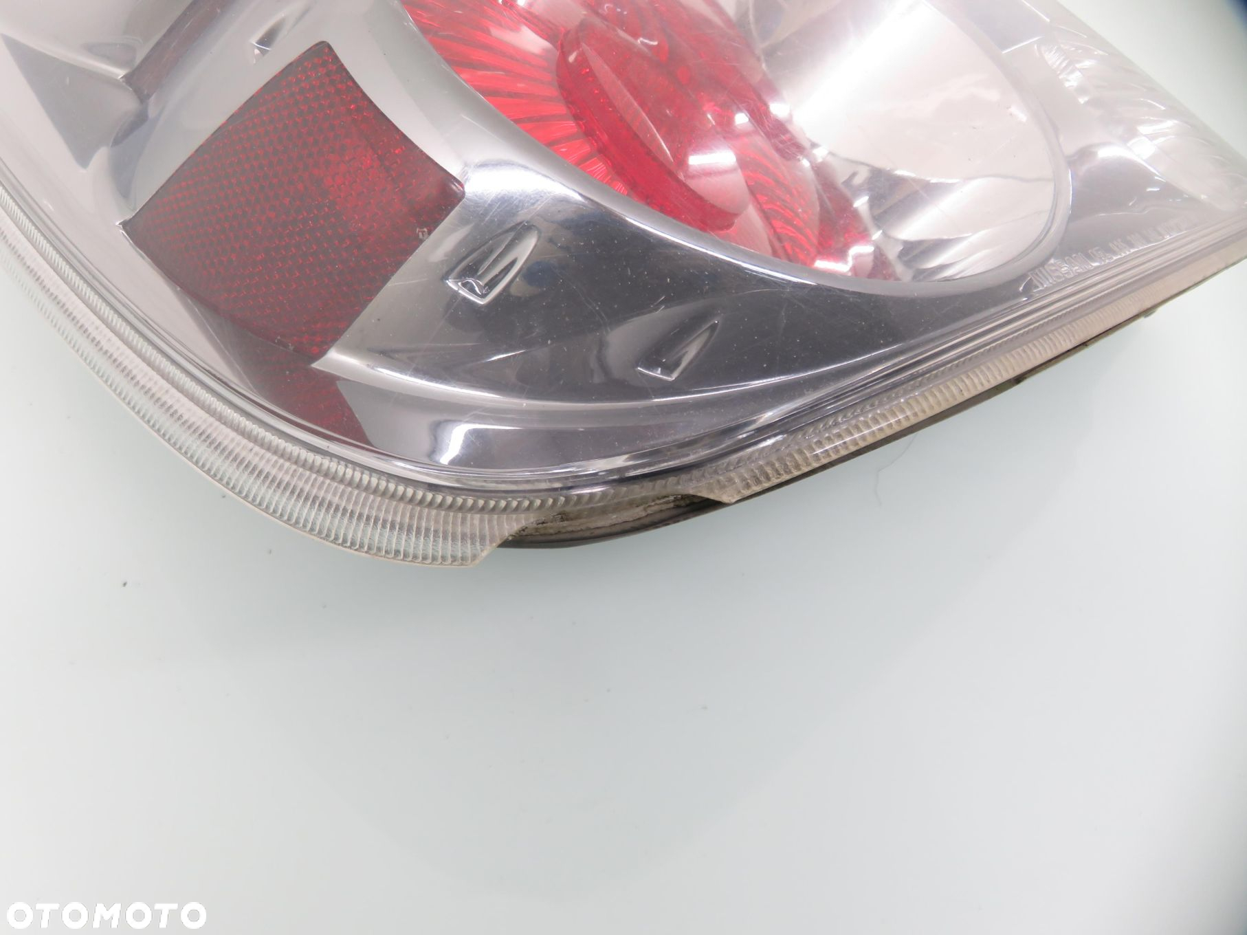 LAMPA LEWA TYLNA NISSAN ALTIMA L31 935300 - 5