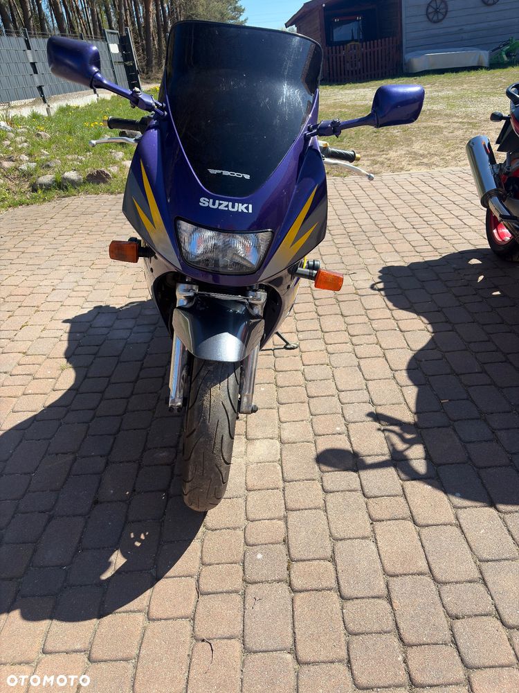 Suzuki RF - 3