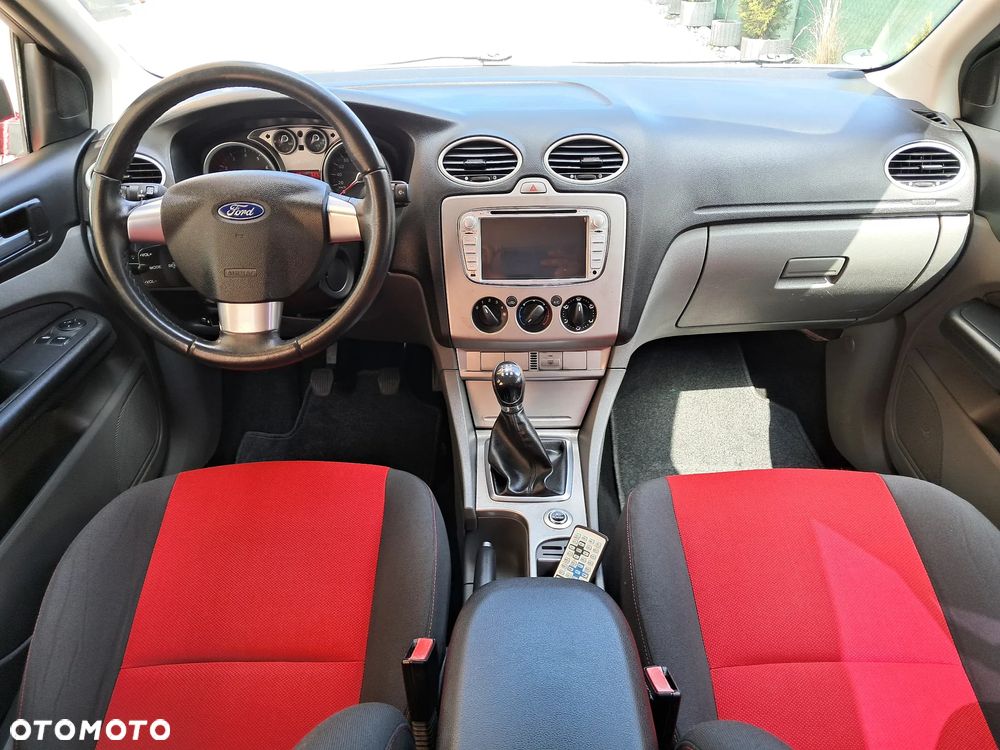 Ford Focus - 21