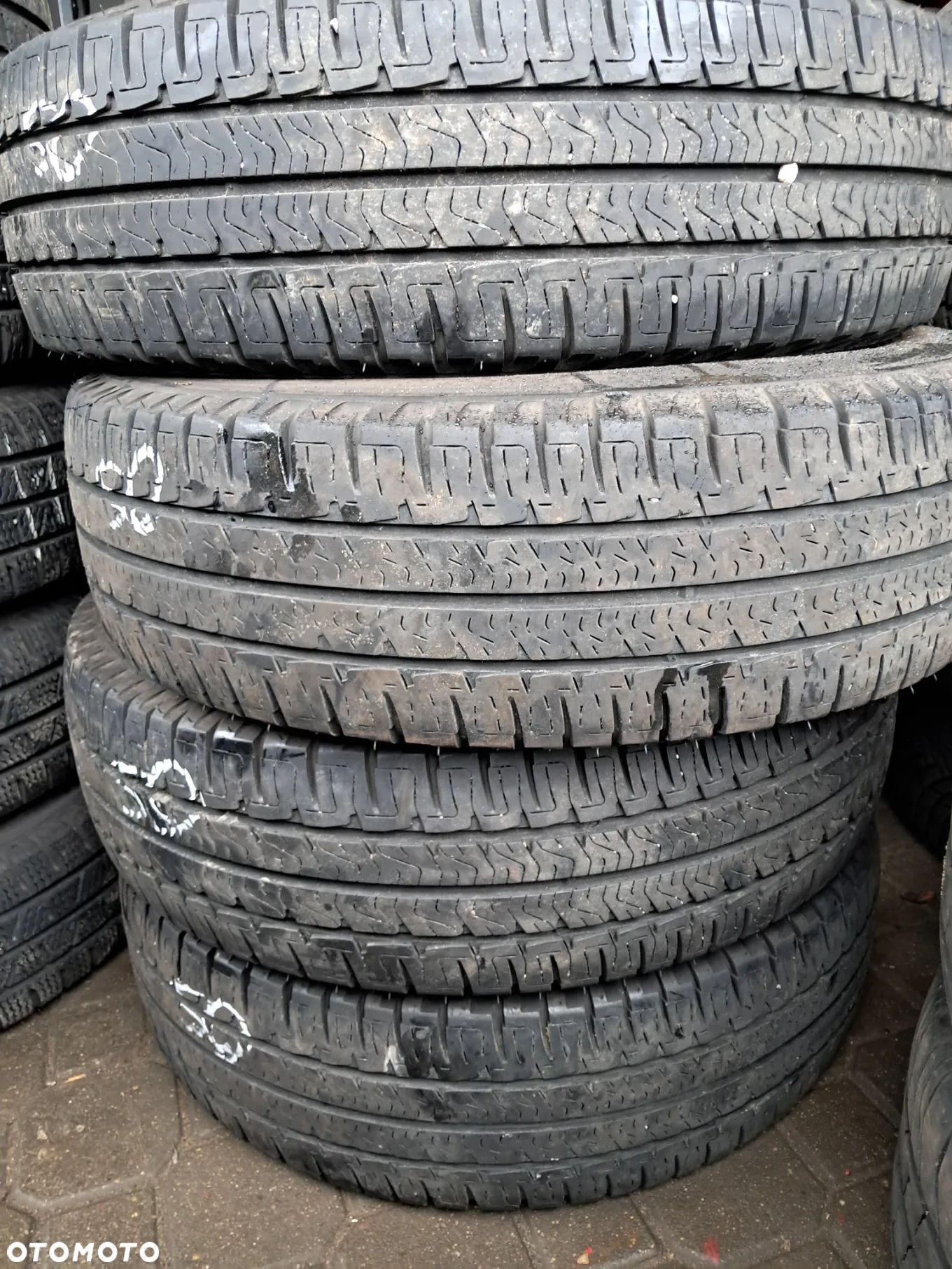 Opony 225/75r16 C Michelin Agilis Camping - 1
