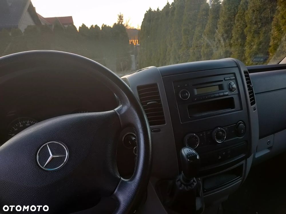 Mercedes-Benz Sprinter - 10