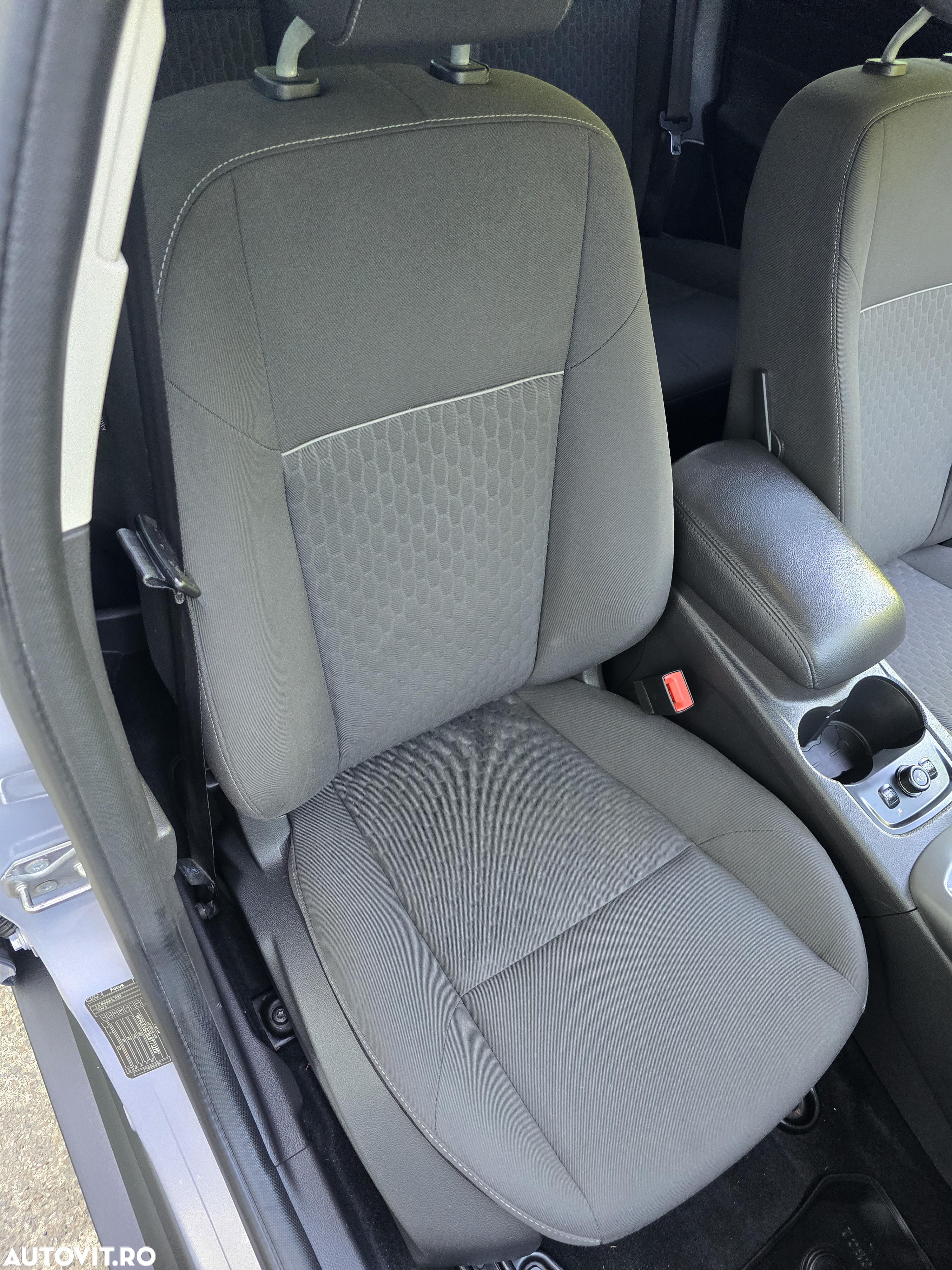 Ford Focus - 17