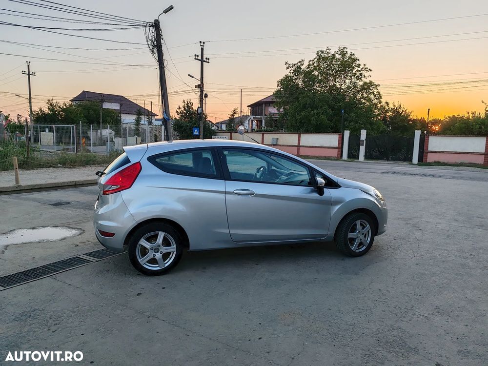 Ford Fiesta 1.6 TDCI Trend - 11