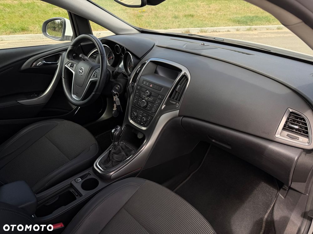 Opel Astra 1.4 T Enjoy - 17