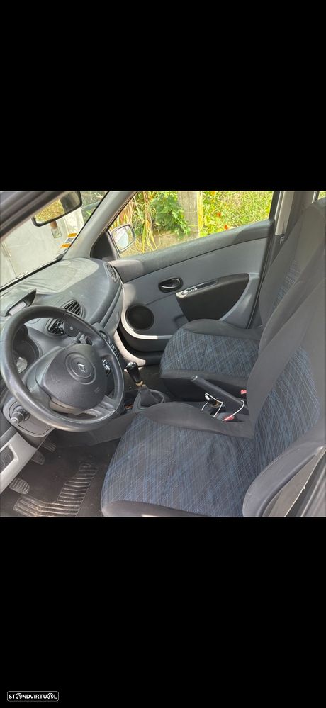 Renault Clio 1.5 dCi Confort - 9