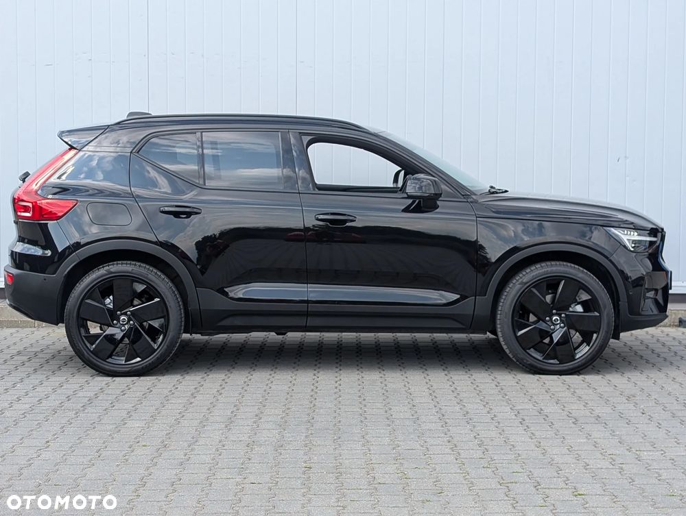 Volvo XC 40 B4 B AWD DKG Ultimate Dark - 12