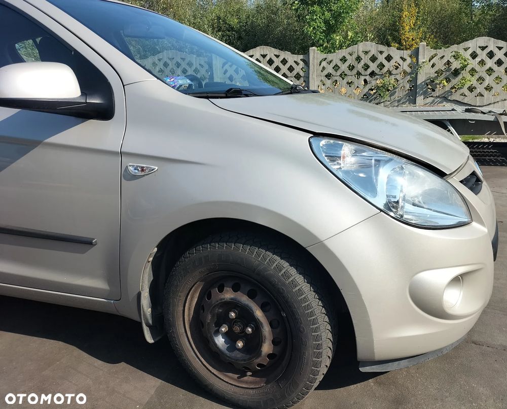 DRZWI PRAWY PRZÓD PRZEDNIE 5D HYUNDAI i20 I 1.2 78KM 08-12 KOD WK - 9