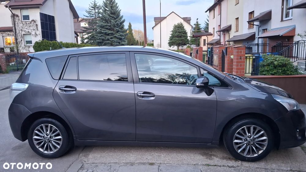 Toyota Verso 1.6 D-4D Prestige 7os EU6 - 8