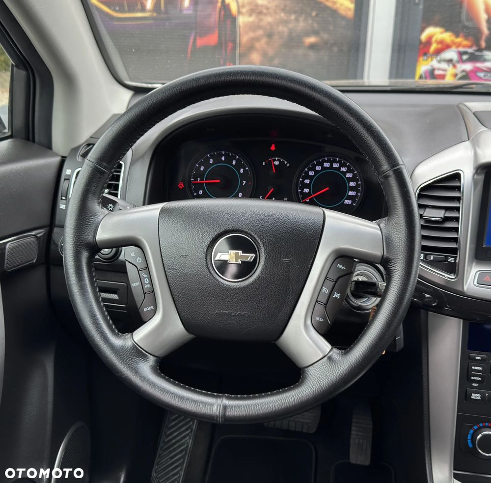 Chevrolet Captiva 2.4 LT+ - 30