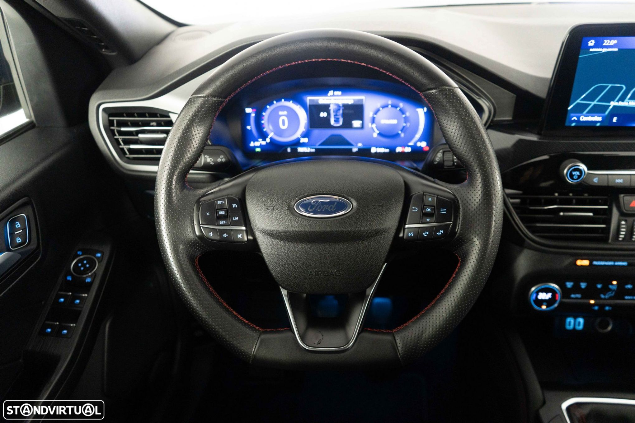 Ford Kuga - 26