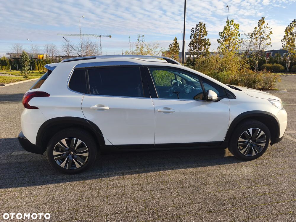 Peugeot 2008 PureTech 130 GPF Stop&Start Allure - 13