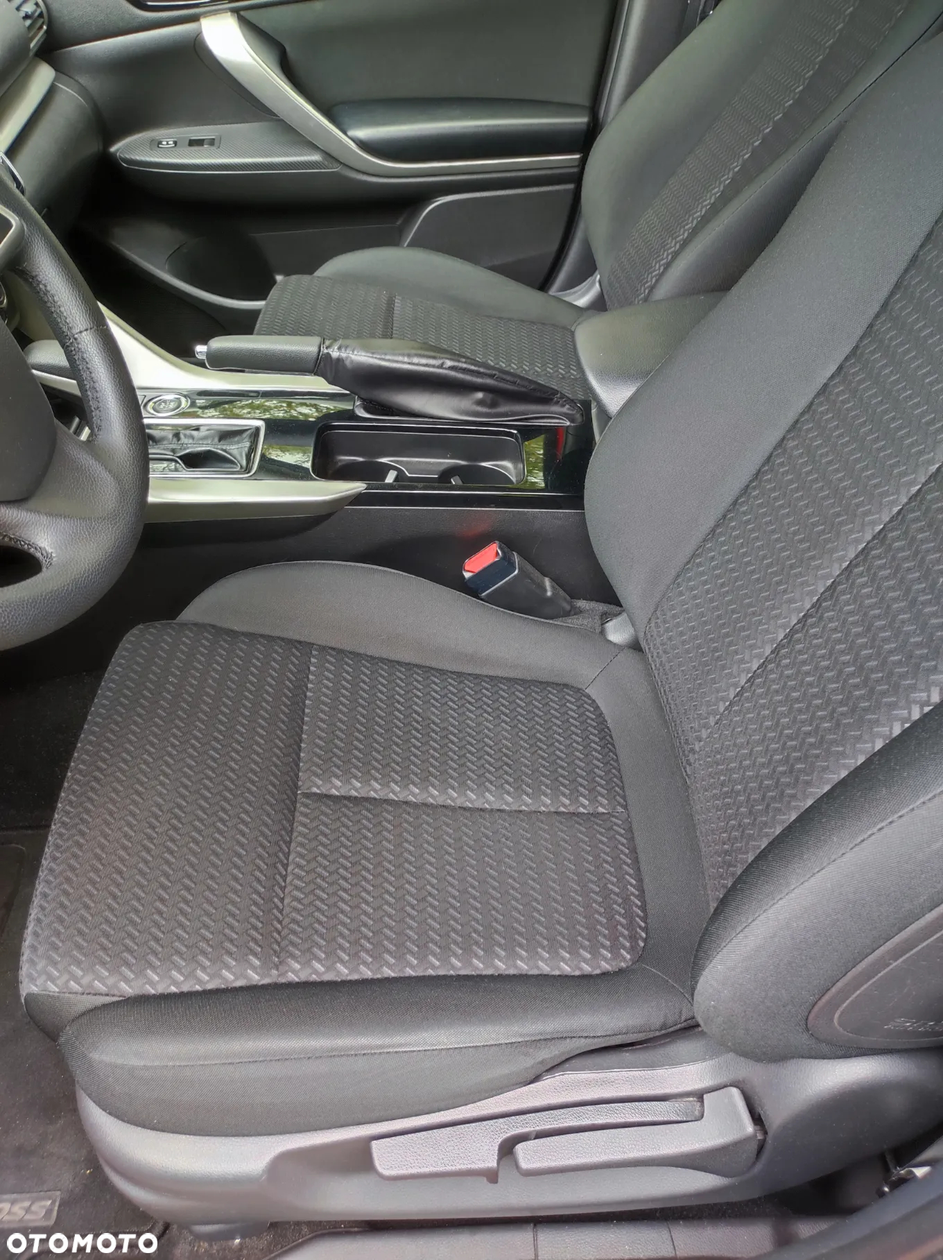 Mitsubishi Eclipse Cross 1.5 T GPF Instyle CVT 4WD - 16