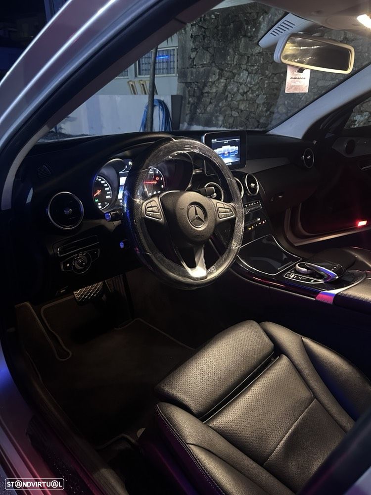 Mercedes-Benz C 200 - 6