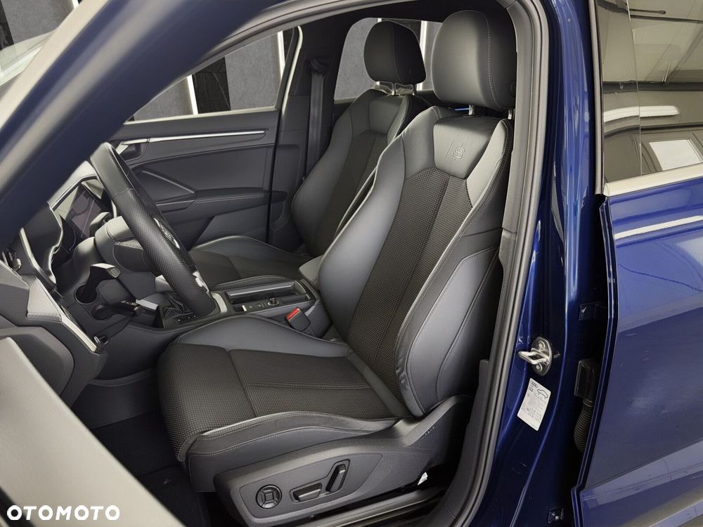 Audi Q3 - 11