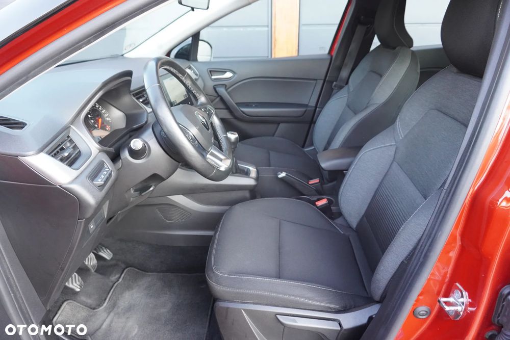 Renault Captur TCe Mild Hybrid 140 GPF TECHNO - 17