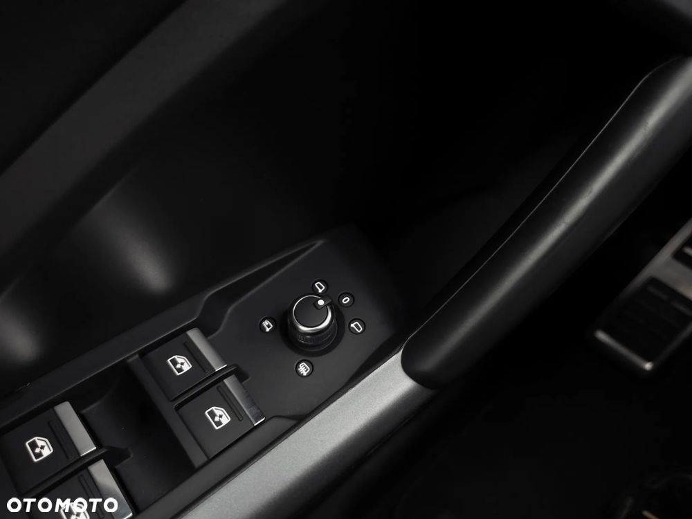 Audi Q3 45 TFSI Quattro S Line S tronic - 38