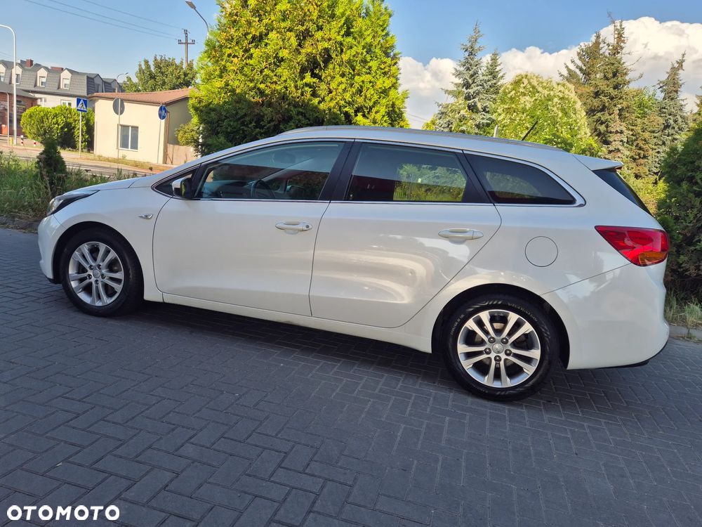 Kia Ceed 1.6 CRDi 128 Platinum Edition - 6