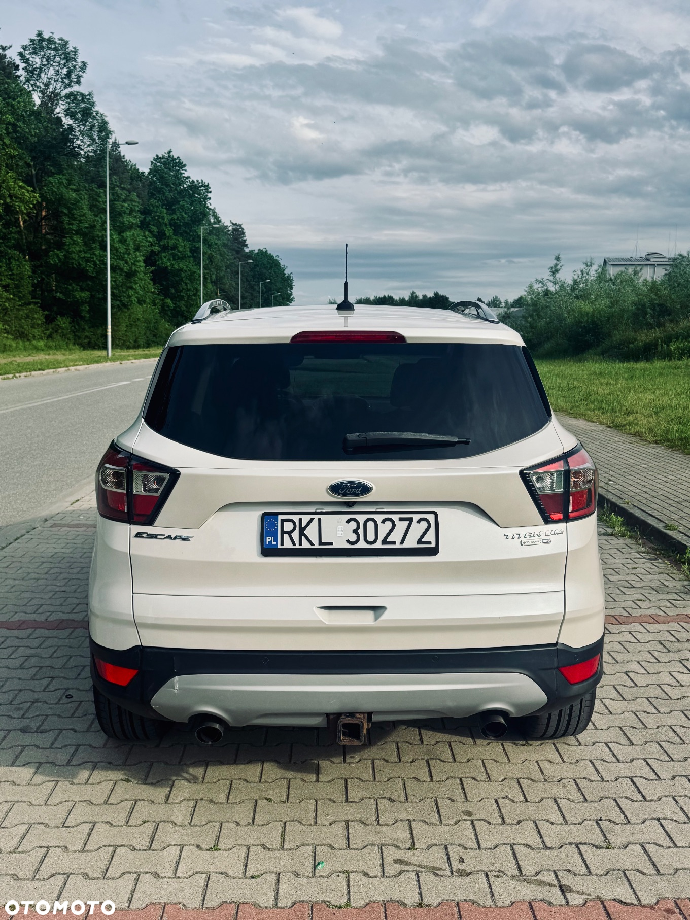 Ford Escape 2.0 EcoBoost AWD Titanium - 4