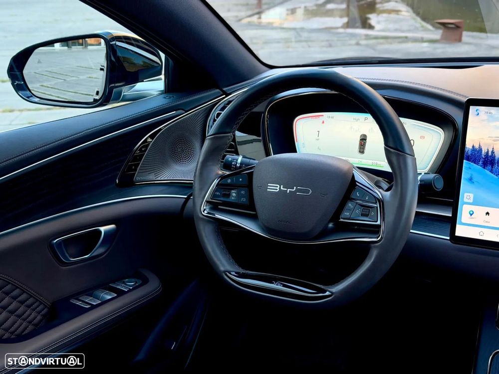 BYD Han 85.4 kWh AWD Executive - 26