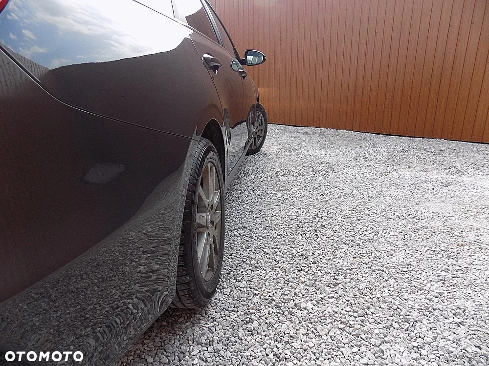 Kia Ceed 1.6 CRDi SCR L Business Line Plus - 26