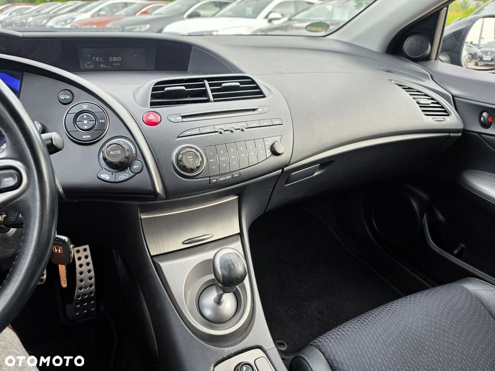 Honda Civic 1.8 Sport - 37