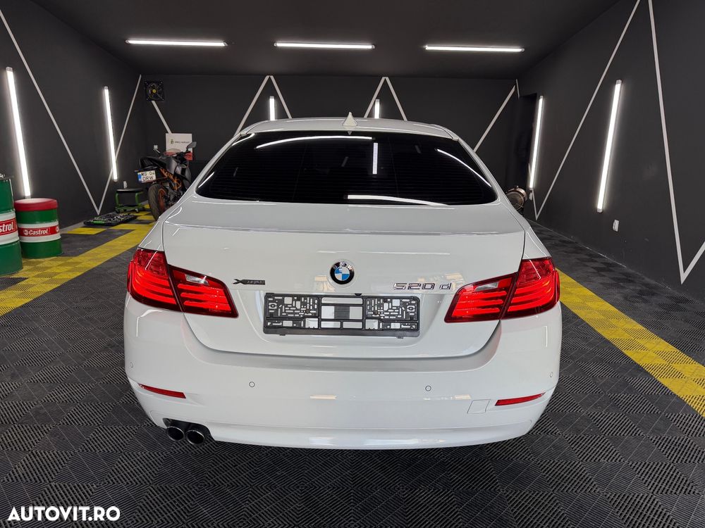BMW Seria 5 520d xDrive Aut. Luxury Line - 18