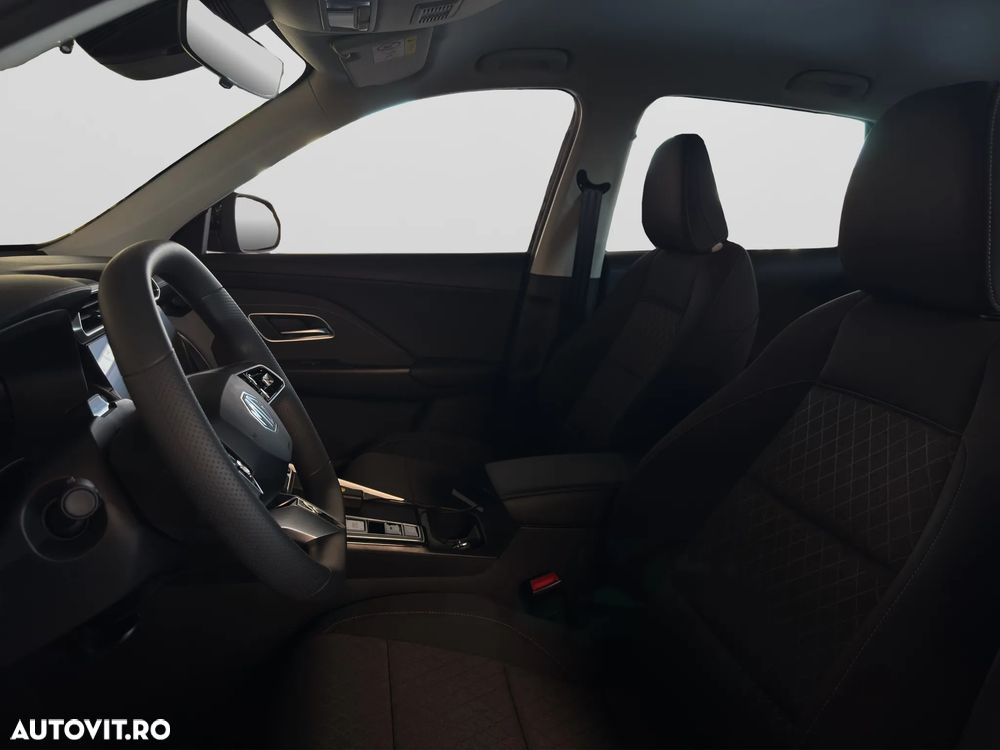 MG ZS HEV 1.5 GSI AT Exclusive+ - 9