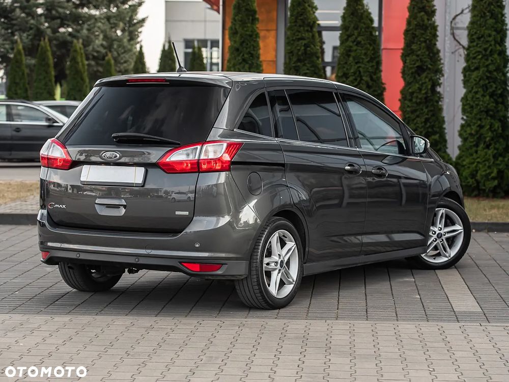 Ford Grand C-MAX - 14