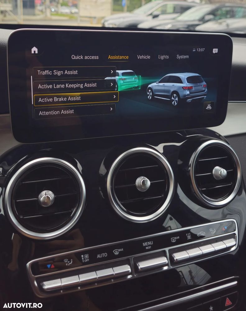 Mercedes-Benz GLC 300 e 4MATIC - 18