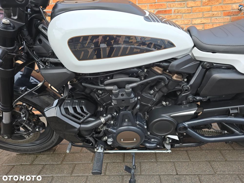 Harley-Davidson Sportster - 8