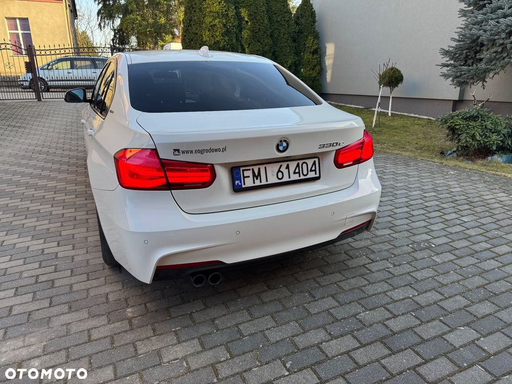 BMW Seria 3 330e iPerformance M Sport - 12
