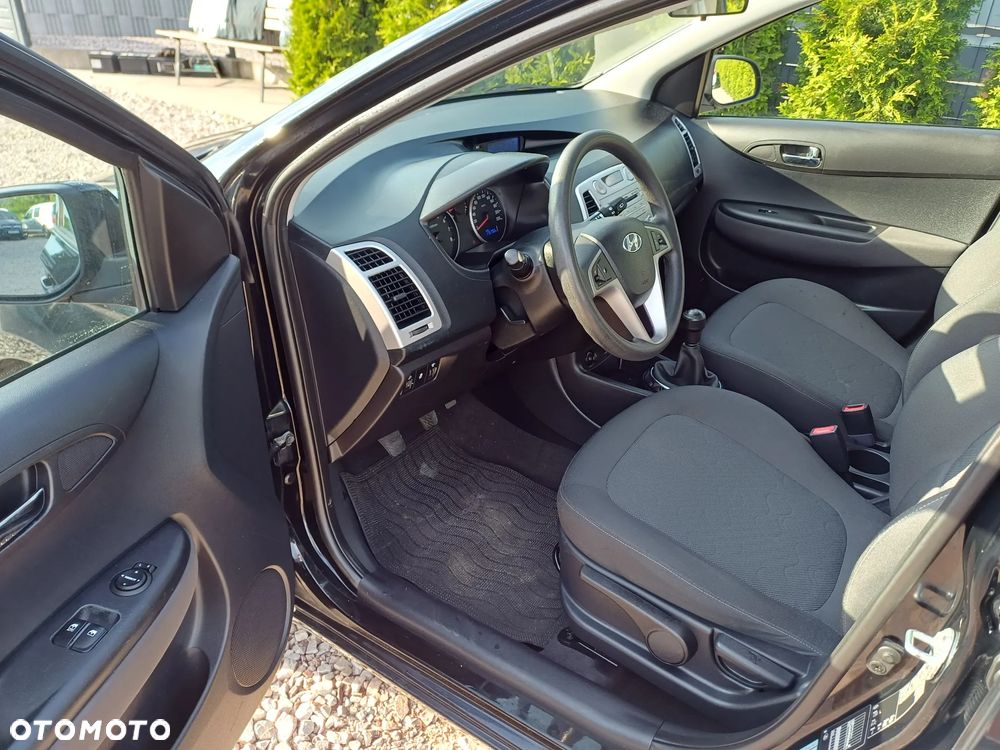 Hyundai i20 1.2 Classic EU5 - 10