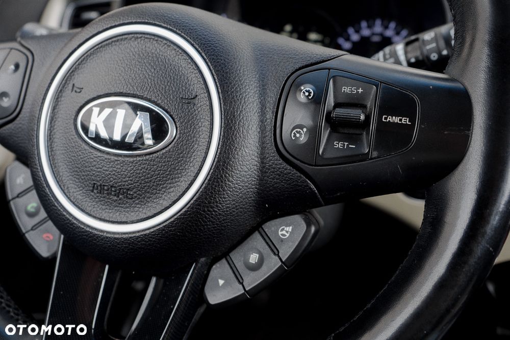 Kia Carens 1.7 CRDi XL - 19