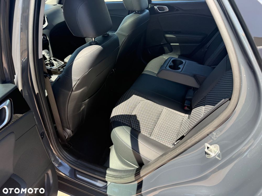 Kia XCeed 1.6 T-GDI L Business Line DCT - 13