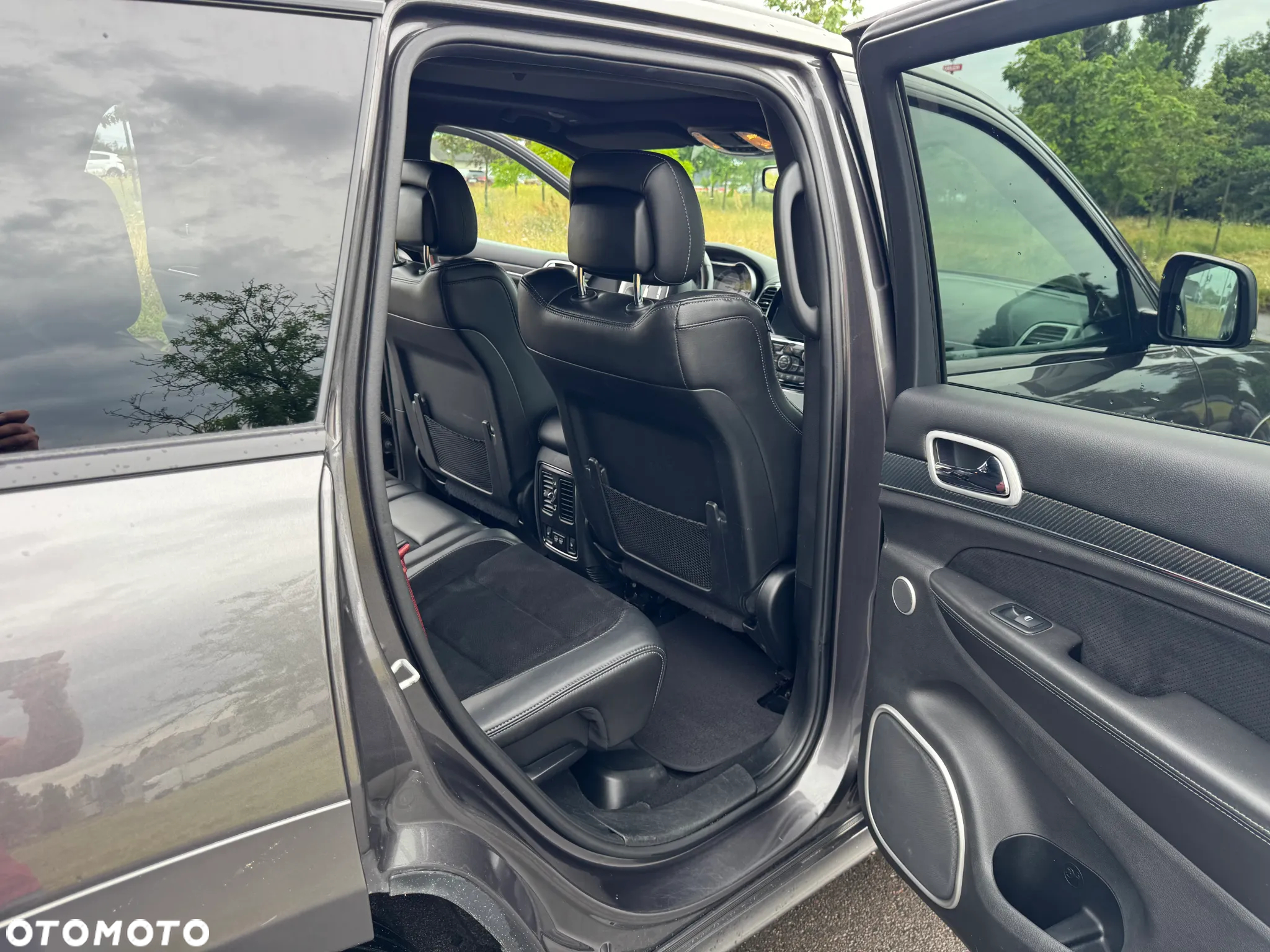 Jeep Grand Cherokee 6.4 V8 SRT8 - 8