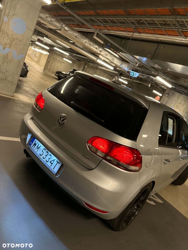 Volkswagen Golf - 5