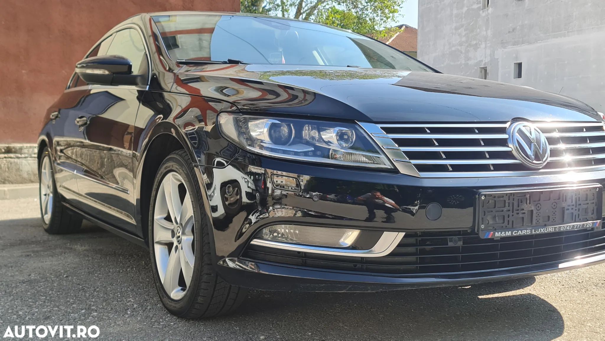 Volkswagen Passat CC 2.0 TDI DSG 4Motion BMT - 1