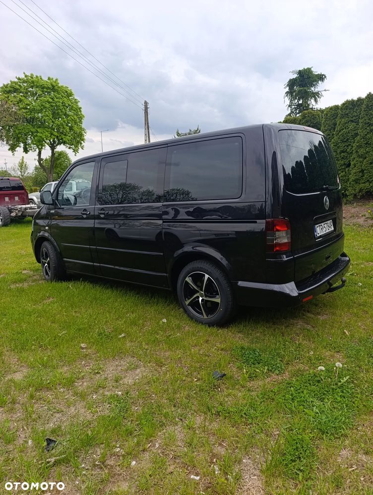 Volkswagen Multivan - 12