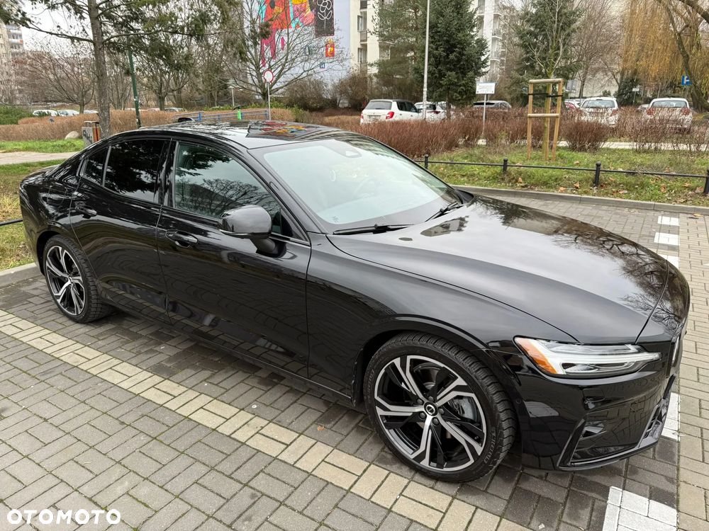 Volvo S60 B5 B AWD Plus Dark - 2