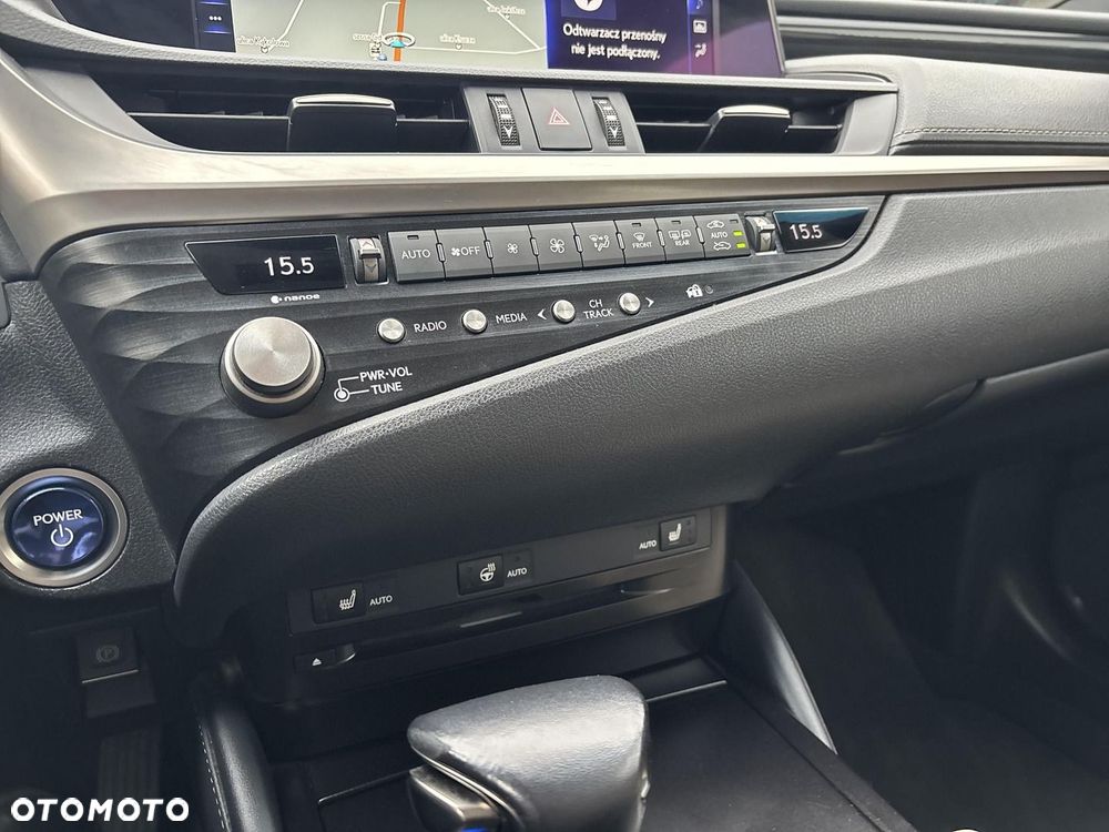 Lexus ES - 13