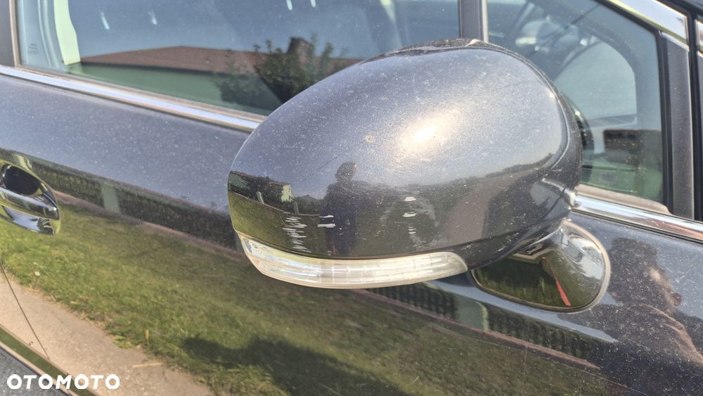 Toyota Avensis 2.0 D-4D Sol+NAVI - 23
