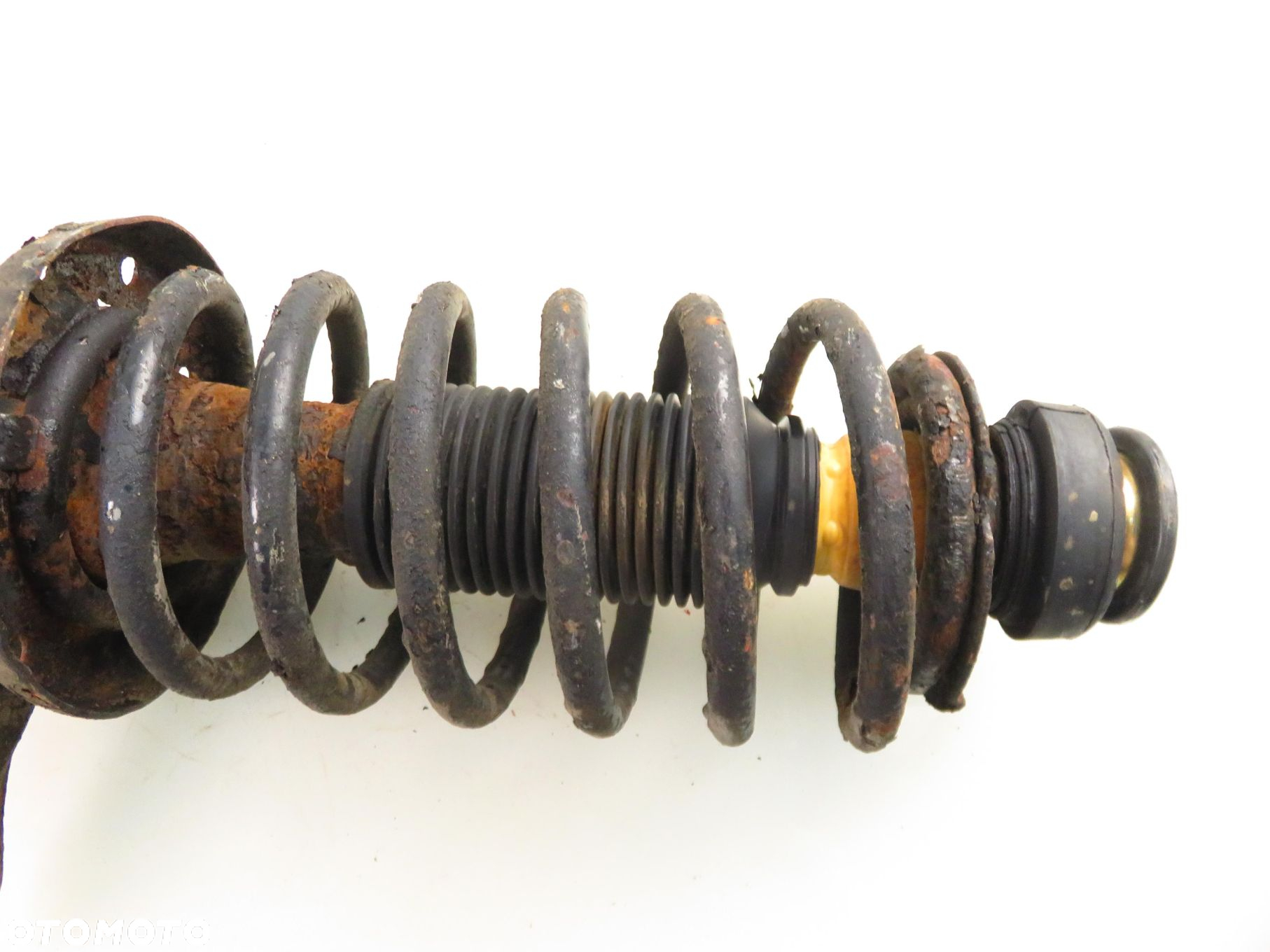 AMORTYZATOR  PRAWY PRZEDNI AUDI 80 B4 2.0 E 115 - ABK - 6