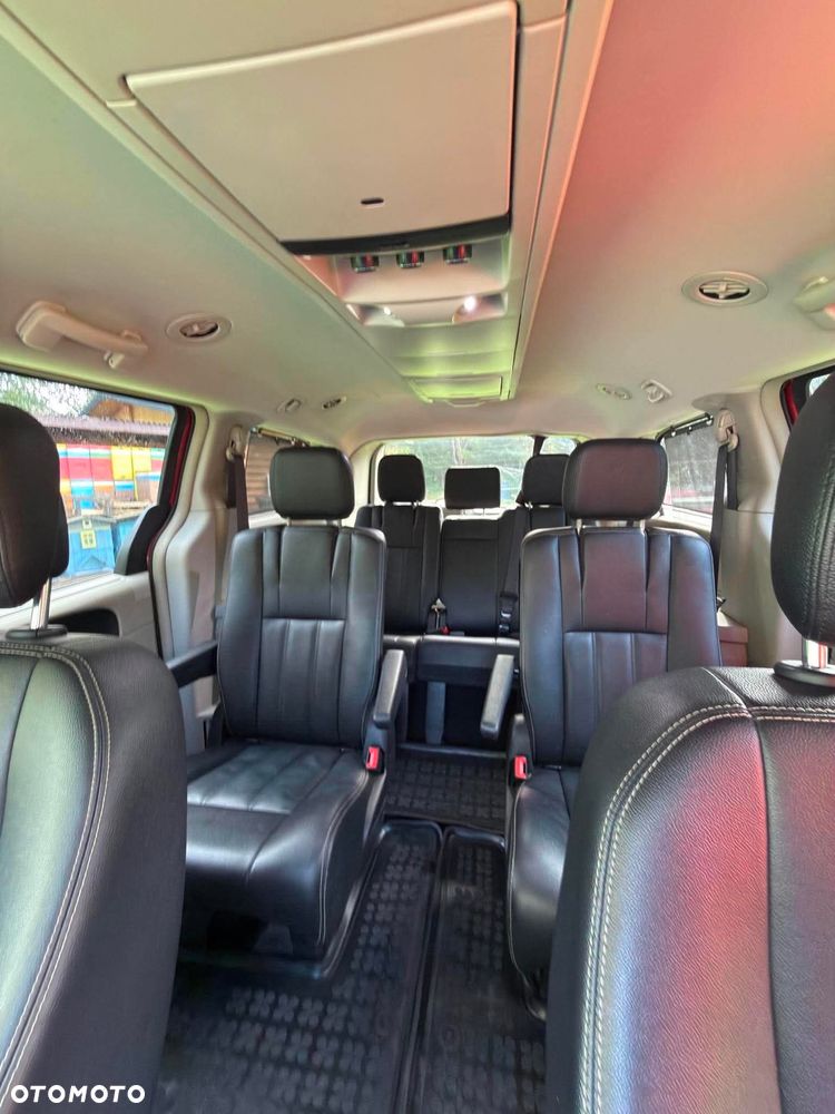 Chrysler Town & Country 3.6 Touring - 8